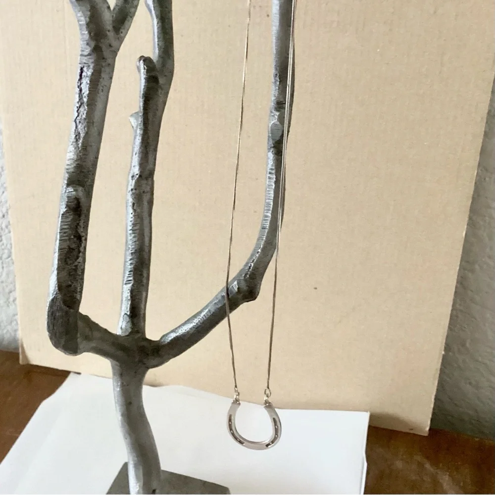 WTC- Horseshoe Necklace - Picture 7 of 7